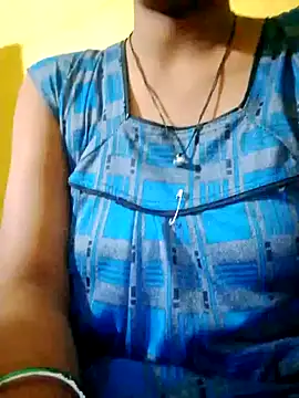 Daisygirl9 online show from October 17, 2025, 2:30 pm