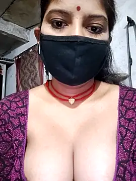 Snapshot of Daisygirl9 chatting on May 8, 2026, 10:59 pm Daisygirl9 online show from May 8, 2026, 10:59 pm
