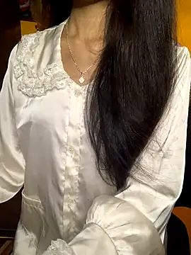 Nhinhi18 online show from October 12, 2025, 4:28 pm