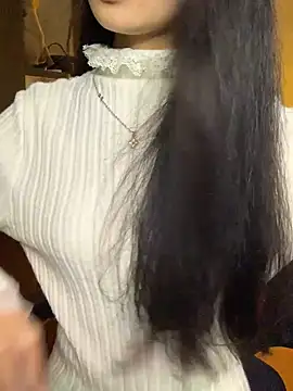 Nhinhi18 online show from February 12, 2026, 4:46 pm