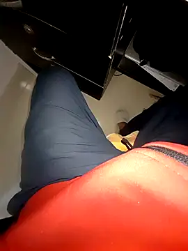 hackyourpussyxh online show from December 1, 2025, 1:21 am