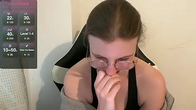 BustyKellyXXX online show from January 15, 2026, 1:16 pm