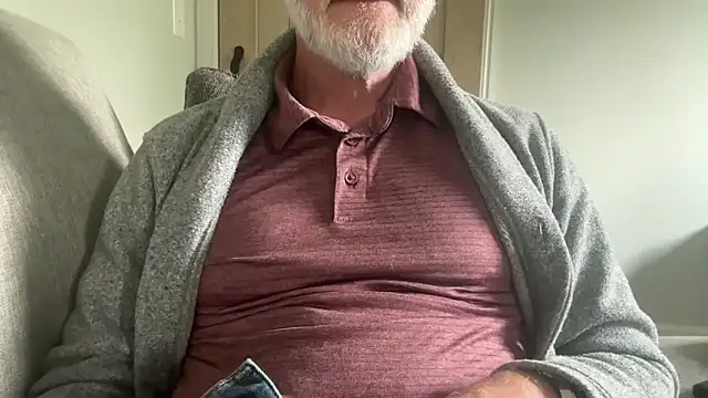 Snapshot of braselton06 chatting on October 15, 2025, 2:50 pm braselton06 online show from October 15, 2025, 2:50 pm