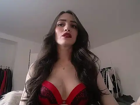 AlienaMoore online show from July 23, 2026, 3:54 pm