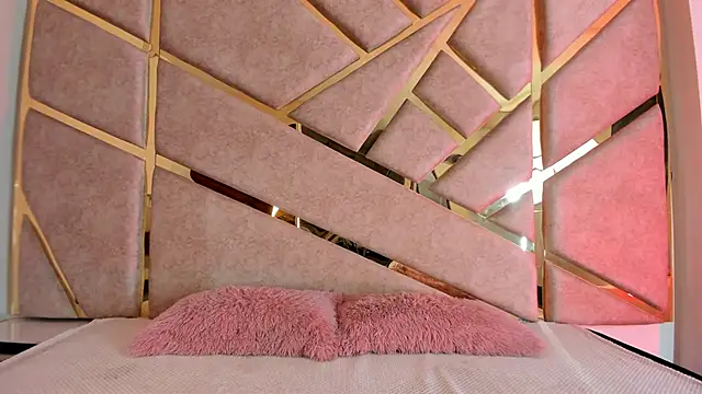 Zafiro claire online show from November 6, 2025, 6:53 pm