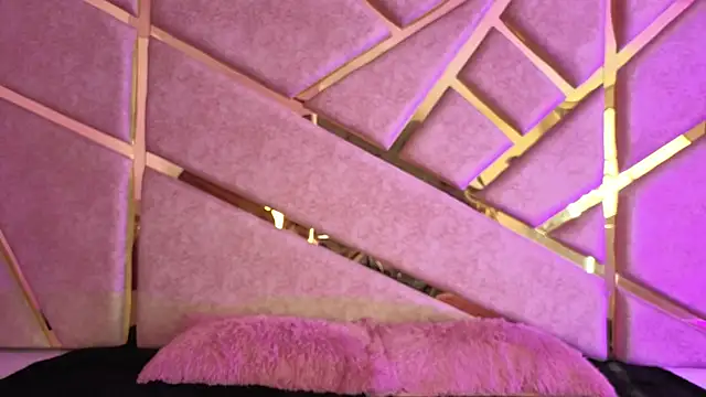 Zafiro claire online show from November 16, 2025, 7:08 pm