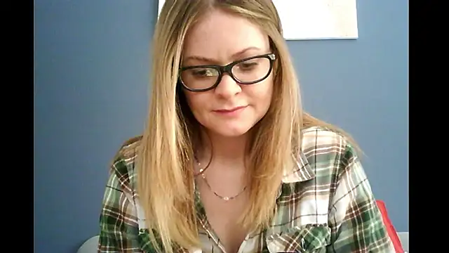 Ginger-bb online show from February 24, 2026, 7:39 am