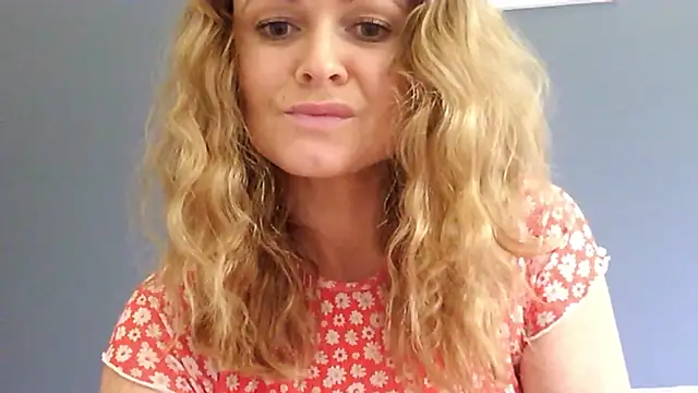 Snapshot of Ginger-bb chatting on July 3, 2026, 11:16 am Ginger-bb online show from July 3, 2026, 11:16 am