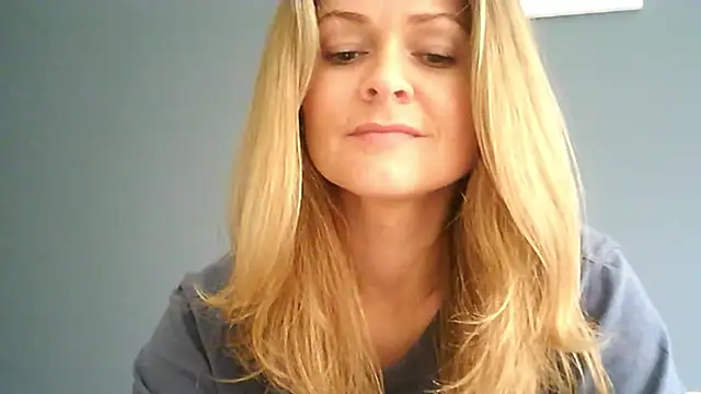 Snapshot of Ginger-bb chatting on July 11, 2026, 10:07 am Ginger-bb online show from July 11, 2026, 10:07 am