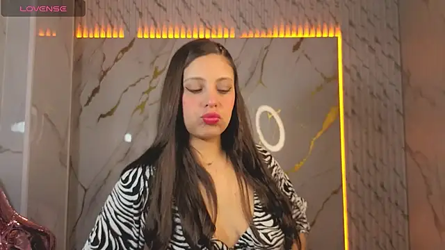 Snapshot of _Mia_sweet_b chatting on February 25, 2026, 1:21 pm Mia sweet b online show from February 25, 2026, 1:21 pm