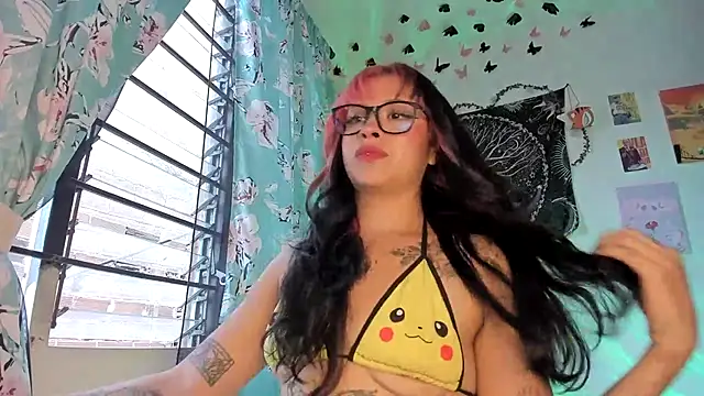 Snapshot of Sweet_mim_ chatting on August 5, 2026, 10:55 pm Sweet mim online show from August 5, 2026, 10:55 pm