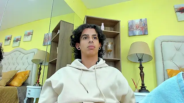 Ibratxandy online show from October 17, 2025, 10:01 pm