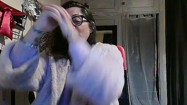 Snapshot of Mistress-Ivy51 chatting on October 13, 2025, 6:24 am Mistress-Ivy51 online show from October 13, 2025, 6:24 am