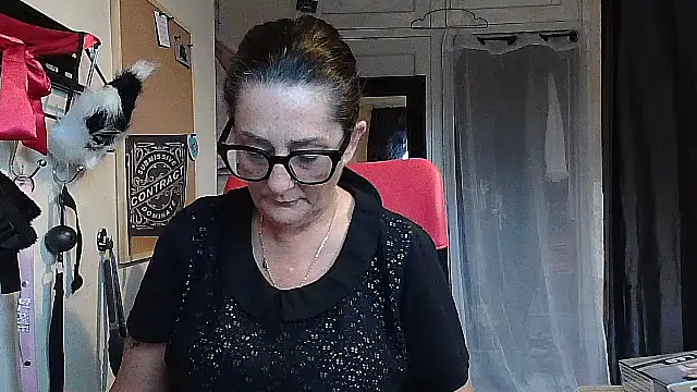 Snapshot of Mistress-Ivy51 chatting on October 19, 2025, 7:42 am Mistress-Ivy51 online show from October 19, 2025, 7:42 am