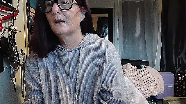 Snapshot of Mistress-Ivy51 chatting on October 29, 2025, 7:10 am Mistress-Ivy51 online show from October 29, 2025, 7:10 am