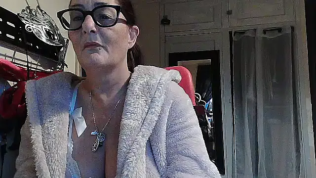 Snapshot of Mistress-Ivy51 chatting on October 31, 2025, 6:47 am Mistress-Ivy51 online show from October 31, 2025, 6:47 am