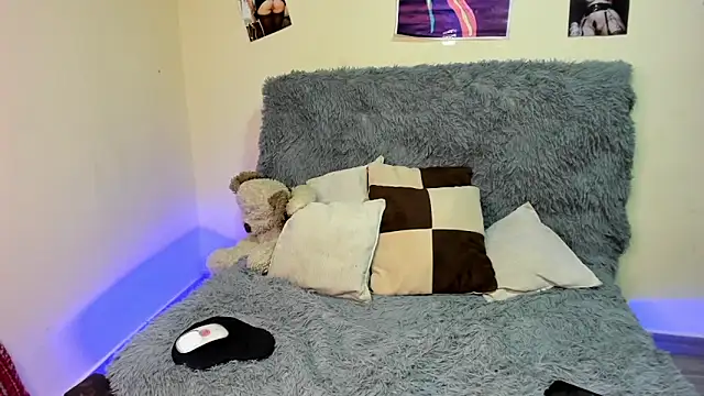  viollette  online show from October 17, 2025, 10:56 pm