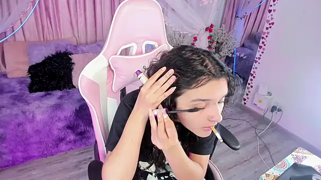 bunny curly online show from September 18, 2025, 3:36 pm