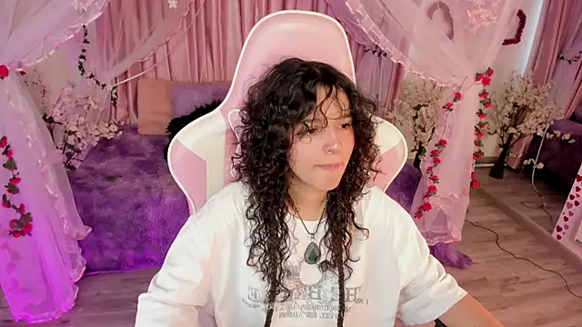 bunny curly online show from September 20, 2025, 7:59 pm