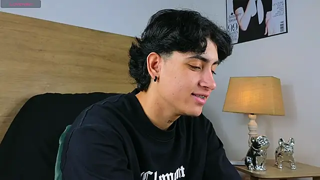 Stiven Benet  online show from October 21, 2025, 3:13 pm