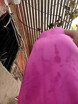 Rous-squir online show from November 19, 2025, 7:36 pm