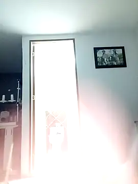 Arianna Moss online show from October 24, 2025, 4:09 am