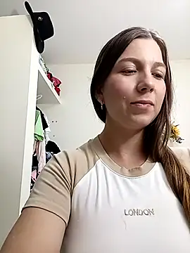 Arianna Moss online show from February 23, 2026, 2:42 am