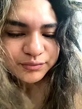 Snapshot of andi03 chatting on November 7, 2025, 9:37 pm andi03 online show from November 7, 2025, 9:37 pm