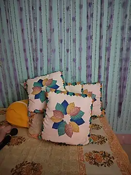 Snapshot of Ishu_Lovee chatting on June 7, 2026, 6:11 pm Ishu Lovee online show from June 7, 2026, 6:11 pm