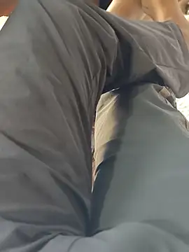 Snapshot of Bull54321 chatting on October 16, 2025, 2:01 am Bull54321 online show from October 16, 2025, 2:01 am