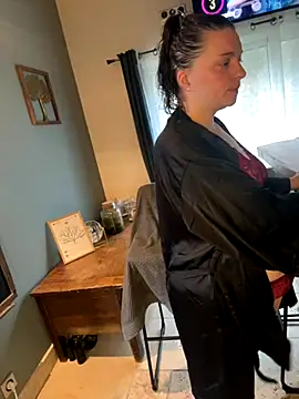 coquineronde online show from November 8, 2025, 7:41 am