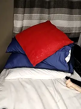 Snapshot of Berryangel03 chatting on October 28, 2025, 2:04 am Berryangel03 online show from October 28, 2025, 2:04 am