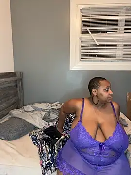 dreameafterdusk online show from September 28, 2025, 4:40 am