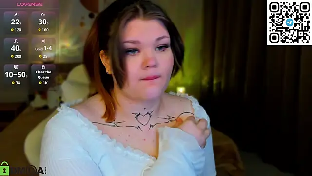 elle one online show from October 3, 2025, 3:03 am