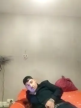 JuicyBigcockxh online show from September 9, 2025, 5:34 pm