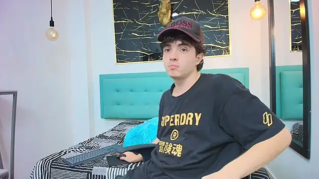 dia fax18 online show from October 27, 2025, 7:40 pm