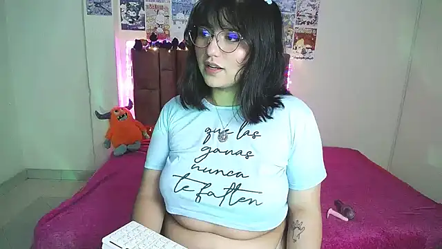 saragon1 online show from September 30, 2025, 5:18 pm