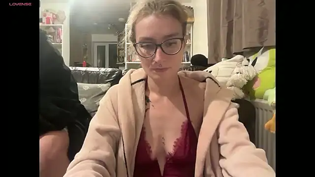 harleyblair online show from November 13, 2025, 11:03 pm