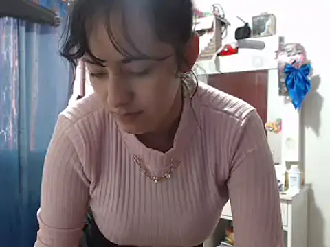 Snapshot of annie_clark2 chatting on December 8, 2024, 7:32 pm annie clark2 online show from December 8, 2024, 7:32 pm