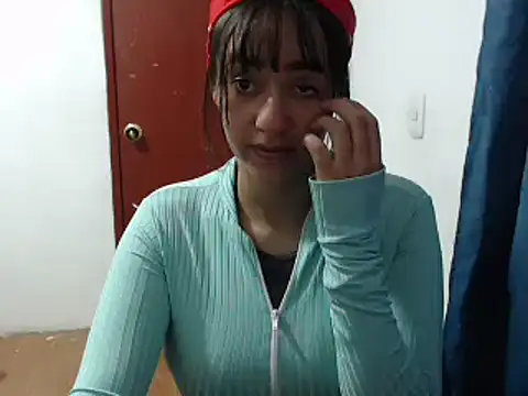 Snapshot of annie_clark2 chatting on February 22, 2025, 6:30 pm annie clark2 online show from February 22, 2025, 6:30 pm