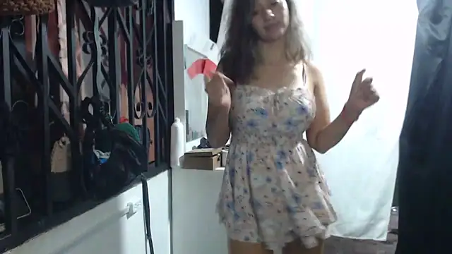 annie clark2 online show from November 9, 2025, 8:40 pm