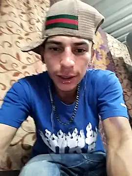 Tussi-amor online show from October 5, 2025, 9:45 pm