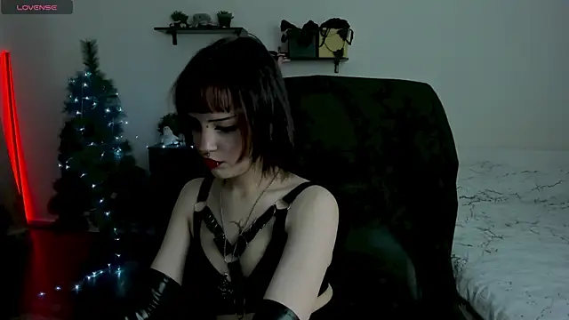 LiyaLuna online show from January 13, 2026, 11:04 am