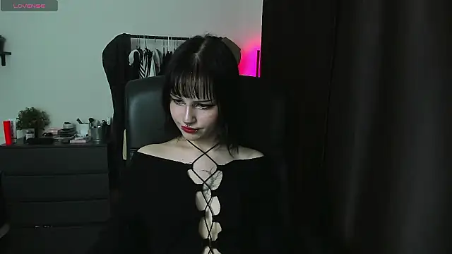 LiyaLuna online show from March 11, 2026, 3:40 pm