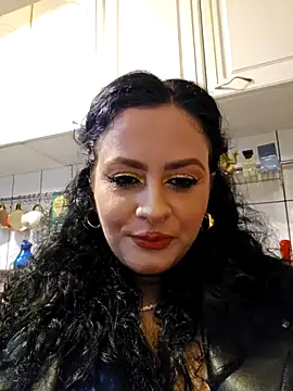 ShineBright88 online show from May 8, 2026, 8:58 pm