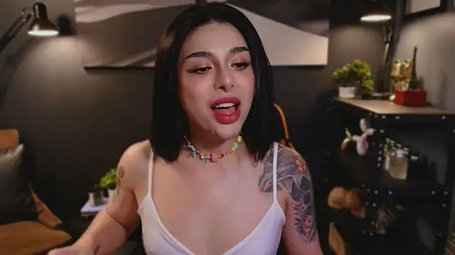 LUNACOCKSLAYER online show from October 11, 2025, 7:45 pm