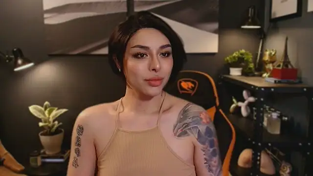 LUNACOCKSLAYER online show from October 18, 2025, 3:42 am