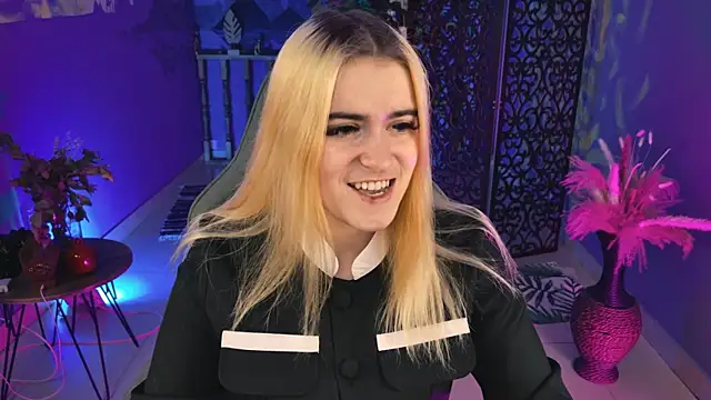 Stef Nicks online show from October 3, 2025, 9:06 am