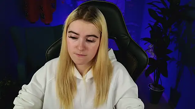 Stef Nicks online show from October 10, 2025, 9:19 am