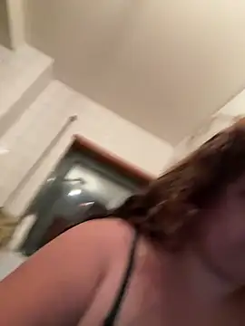 Snapshot of babe_margarida chatting on August 4, 2026, 10:45 pm babe margarida online show from August 4, 2026, 10:45 pm